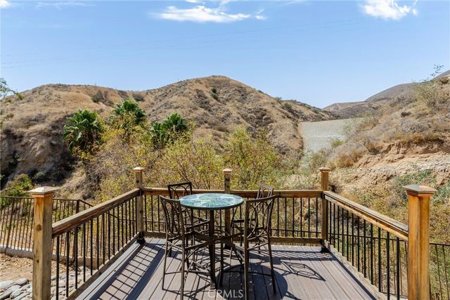 3094 Small Canyon, Highland, CA 92346