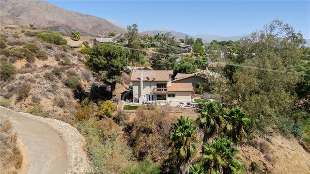 3094 Small Canyon, Highland, CA 92346