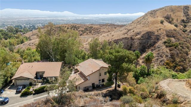 3094 Small Canyon, Highland, CA 92346
