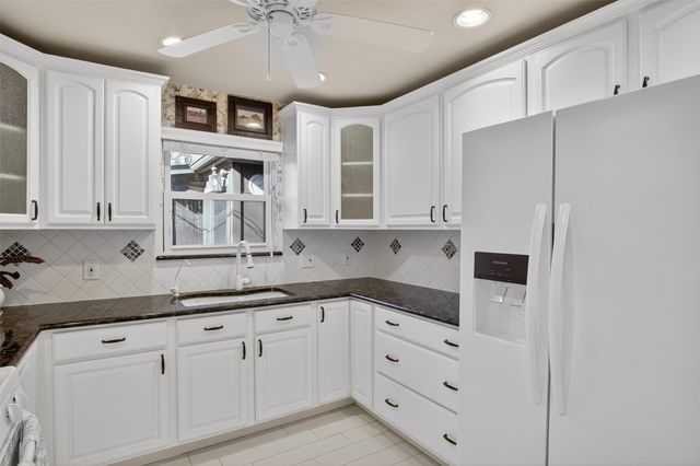 10329 Lake Gardens Drive, Dallas, TX 75218