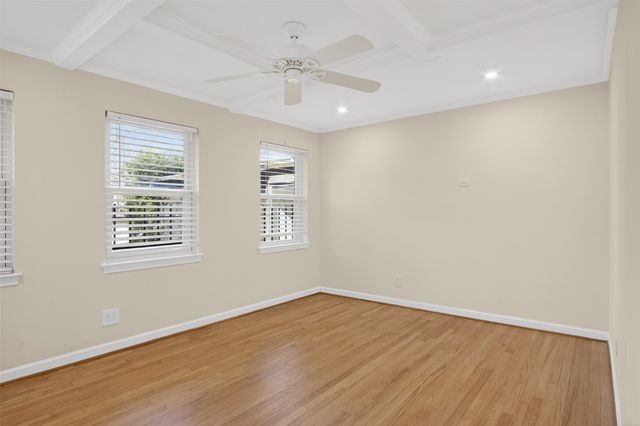 10329 Lake Gardens Drive, Dallas, TX 75218