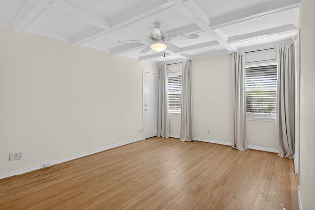 10329 Lake Gardens Drive, Dallas, TX 75218