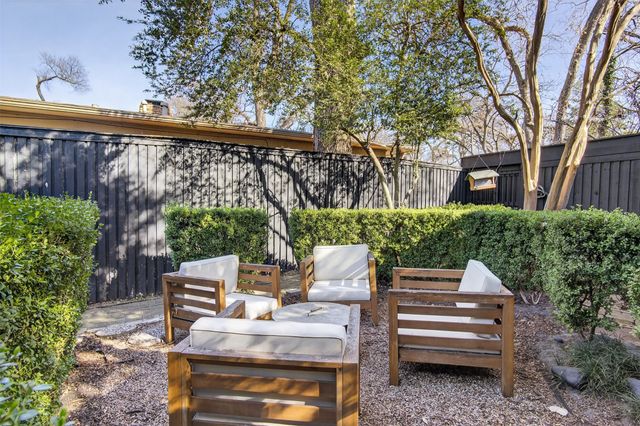 10329 Lake Gardens Drive, Dallas, TX 75218