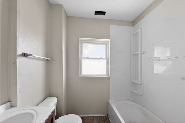1712 Catalpa Drive, Dayton, OH 45406