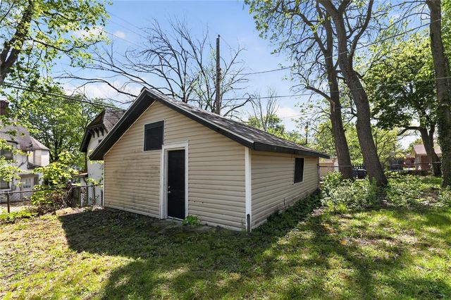1712 Catalpa Drive, Dayton, OH 45406