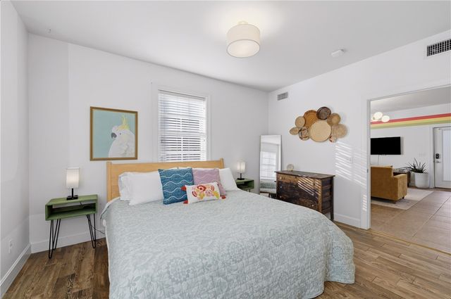 204 N Shipley, Fayetteville, AR 72701