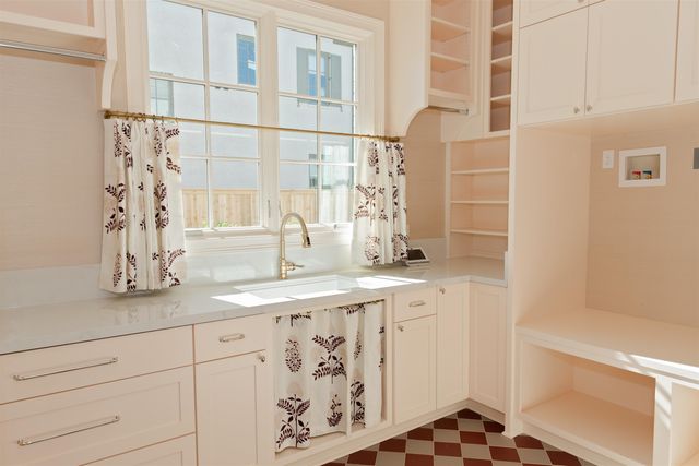 3300 HIDDEN CREEK LOOP W, Collierville, TN 38017