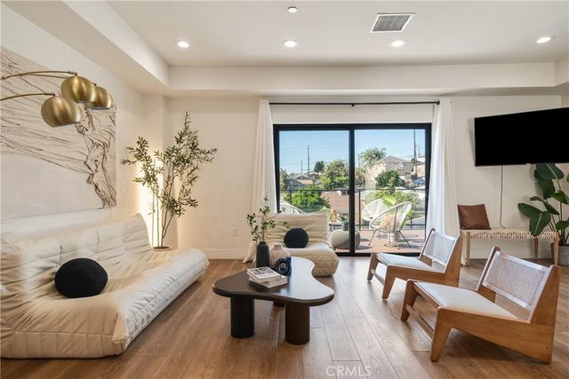 908 N Gage Avenue, Los Angeles, CA 90063