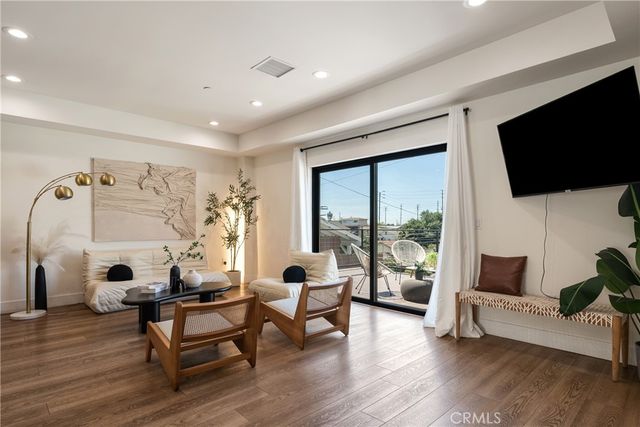 908 N Gage Avenue, Los Angeles, CA 90063