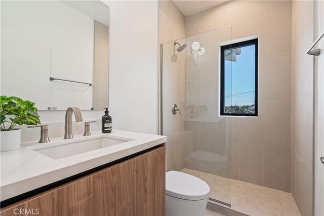 908 N Gage Avenue, Los Angeles, CA 90063