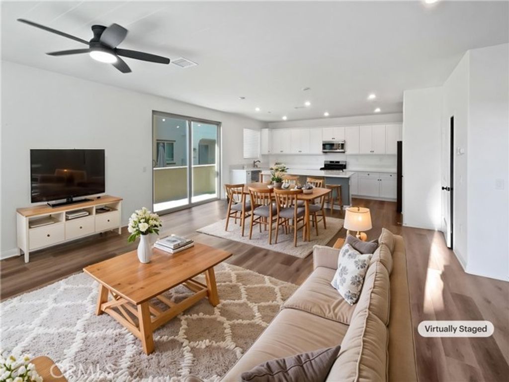 1832 Red Willow, Oceanside, CA 92056