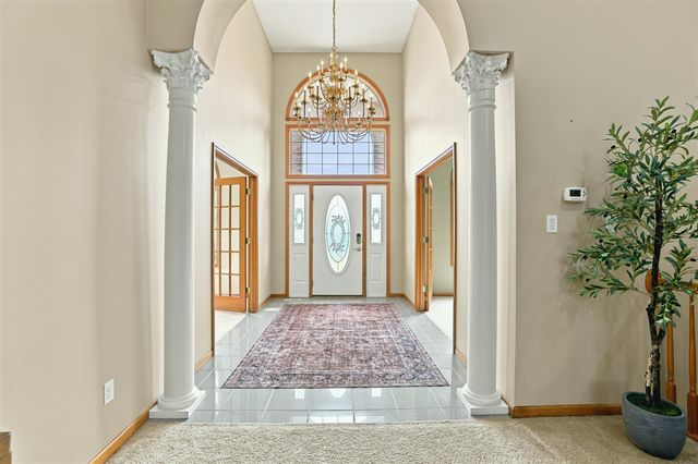 460 Buckshot Drive, Grandville, MI 49418