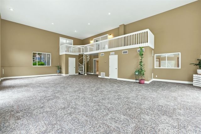460 Buckshot Drive, Grandville, MI 49418
