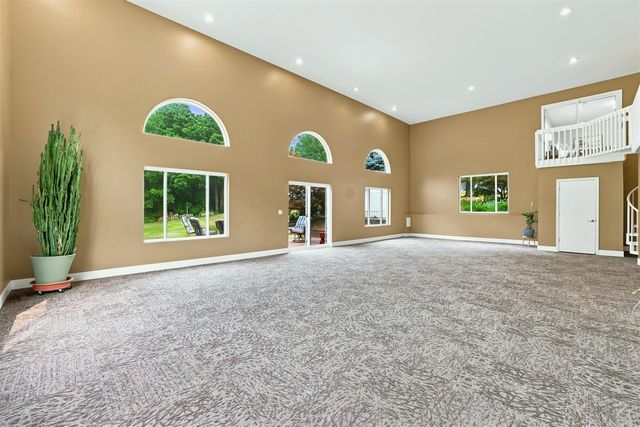 460 Buckshot Drive, Grandville, MI 49418