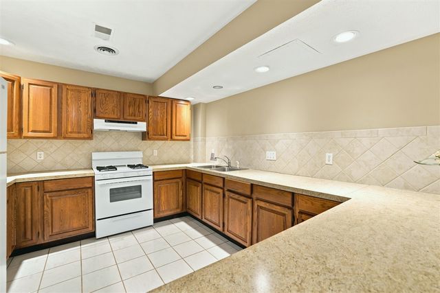 460 Buckshot Drive, Grandville, MI 49418
