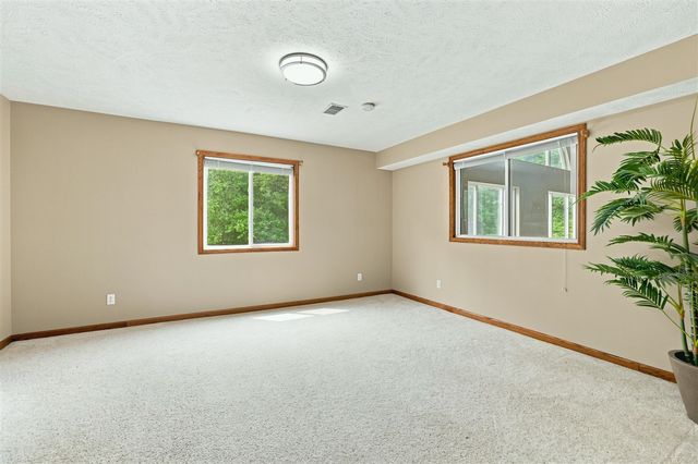 460 Buckshot Drive, Grandville, MI 49418