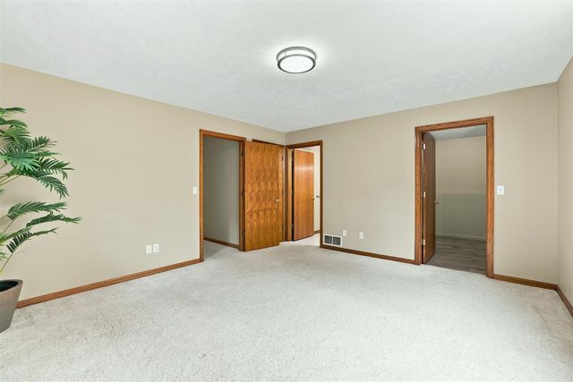 460 Buckshot Drive, Grandville, MI 49418