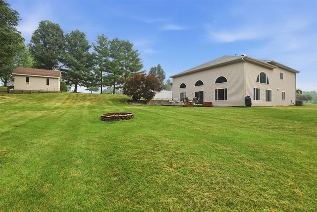 460 Buckshot Drive, Grandville, MI 49418