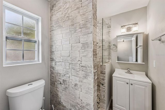 1911 CANTON STREET, Orlando, FL 32803