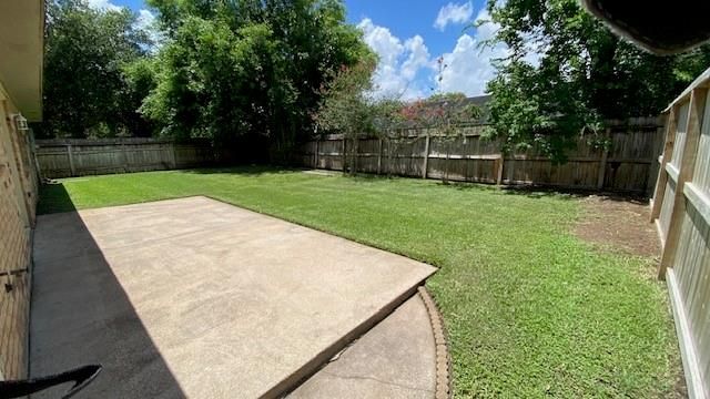 16447 Brookford Drive, Houston, TX 77059