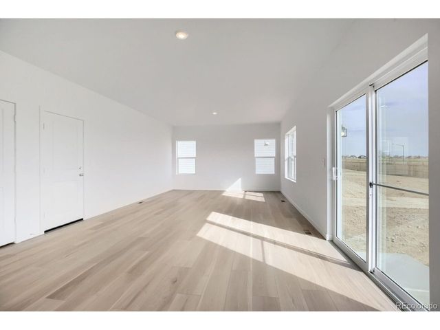 255 Mia Ln, Johnstown, CO 80534