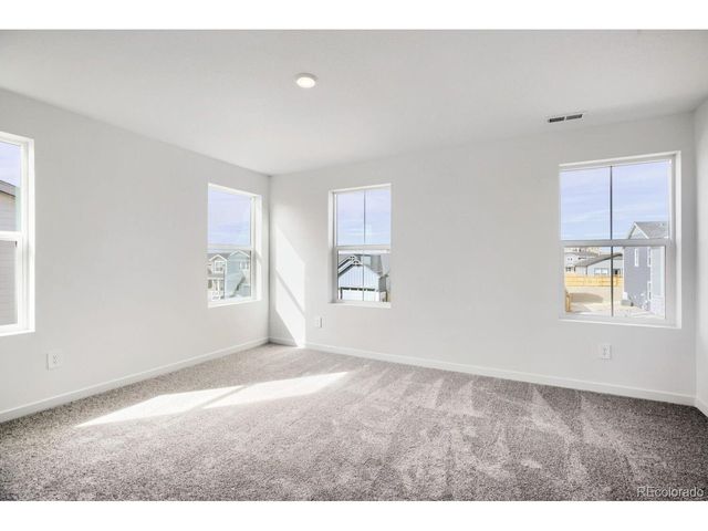 255 Mia Ln, Johnstown, CO 80534