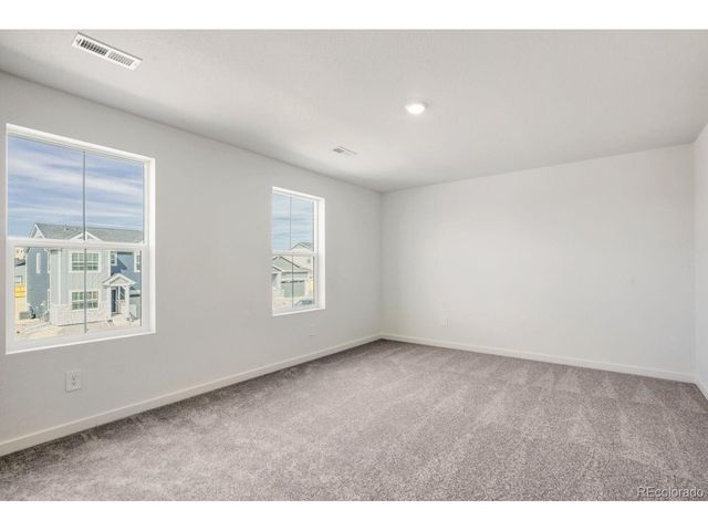 255 Mia Ln, Johnstown, CO 80534