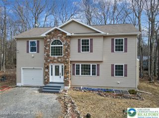 7500 Clearview Terrace, Coolbaugh Twp, PA 18466