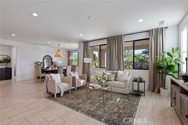 1022 Moonrise, Madera, CA 93636