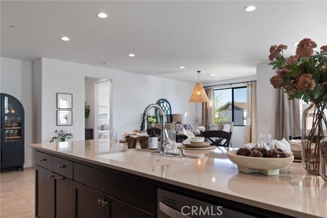 1022 Moonrise, Madera, CA 93636