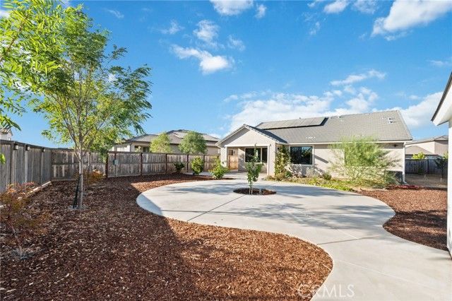 1022 Moonrise, Madera, CA 93636