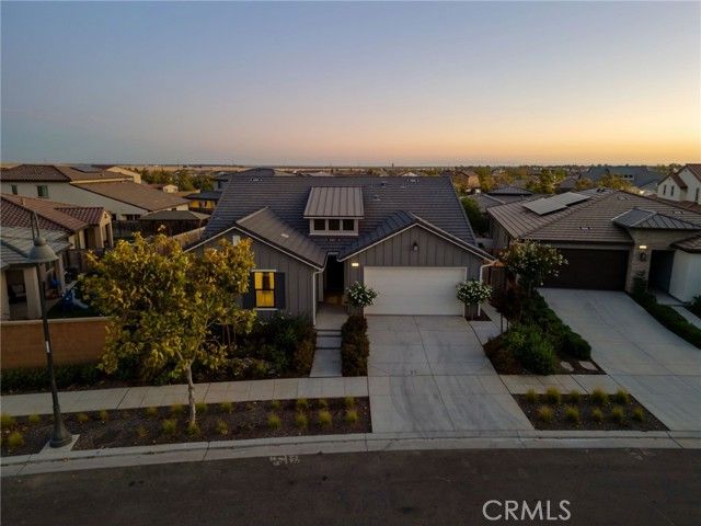 1022 Moonrise, Madera, CA 93636