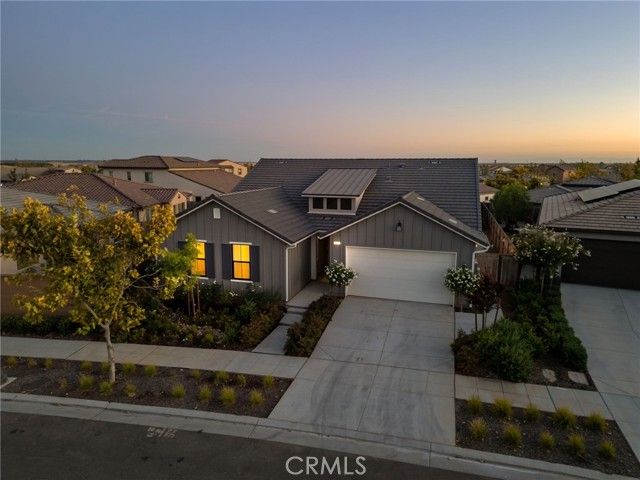 1022 Moonrise, Madera, CA 93636