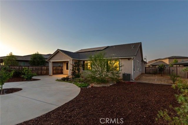 1022 Moonrise, Madera, CA 93636