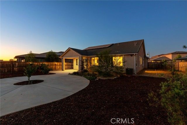 1022 Moonrise, Madera, CA 93636