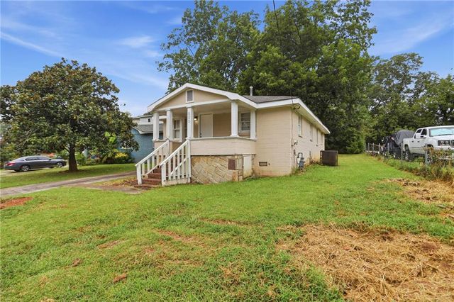 620 Gibbons Drive, Scottdale, GA 30079