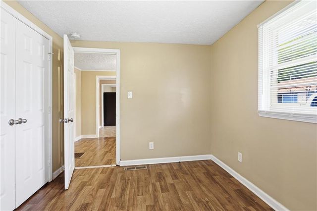620 Gibbons Drive, Scottdale, GA 30079