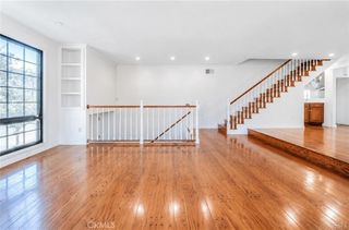 18100 Burbank, Tarzana, CA 91356