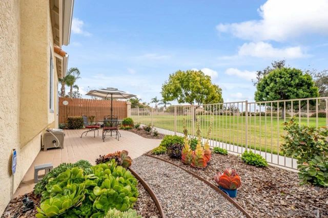 3227 San Tomas Dr, Oceanside, CA 92056