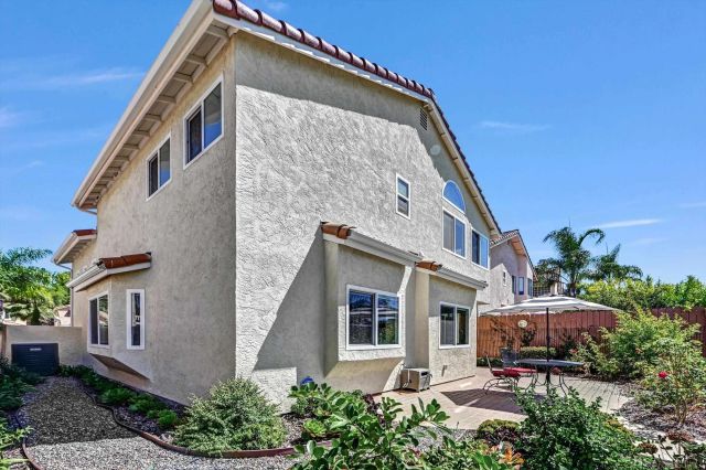 3227 San Tomas Dr, Oceanside, CA 92056