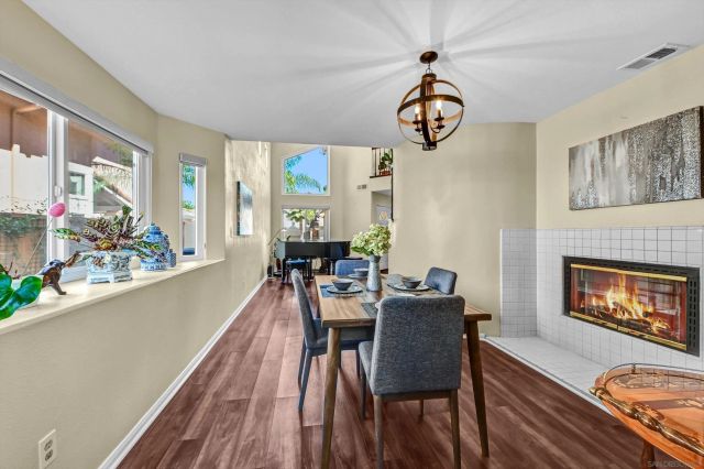 3227 San Tomas Dr, Oceanside, CA 92056