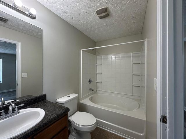 13202 Fairington Ridge Circle, Lithonia, GA 30038