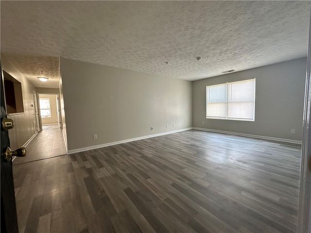 13202 Fairington Ridge Circle, Lithonia, GA 30038