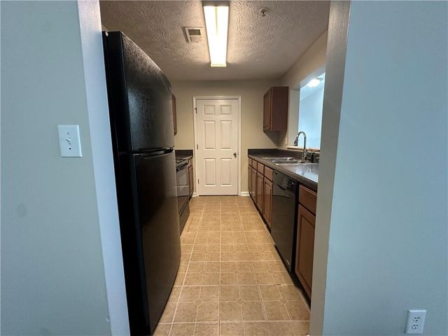 13202 Fairington Ridge Circle, Lithonia, GA 30038