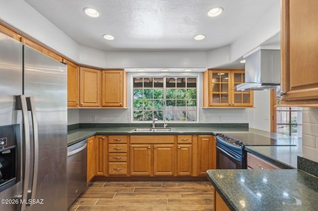 3049 N Palomino Park Loop, Tucson, AZ 85712