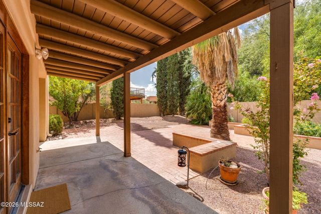 3049 N Palomino Park Loop, Tucson, AZ 85712