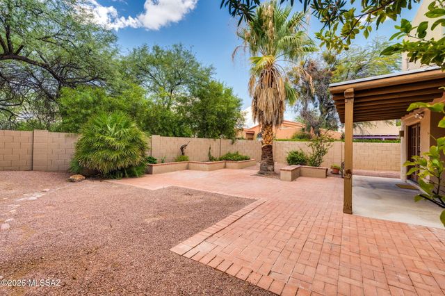 3049 N Palomino Park Loop, Tucson, AZ 85712