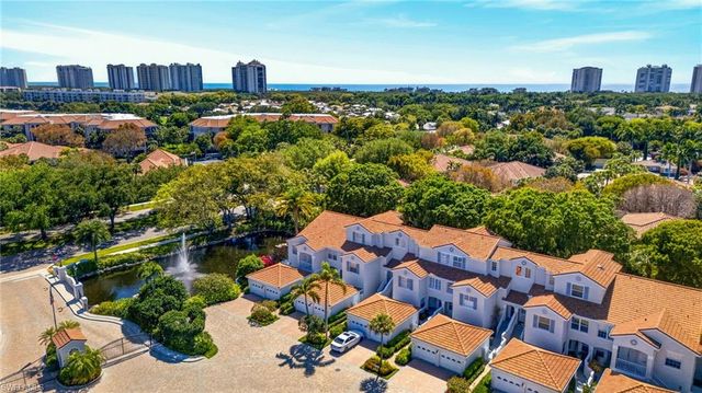 8420 Excalibur CIR R7, Naples, FL 34108