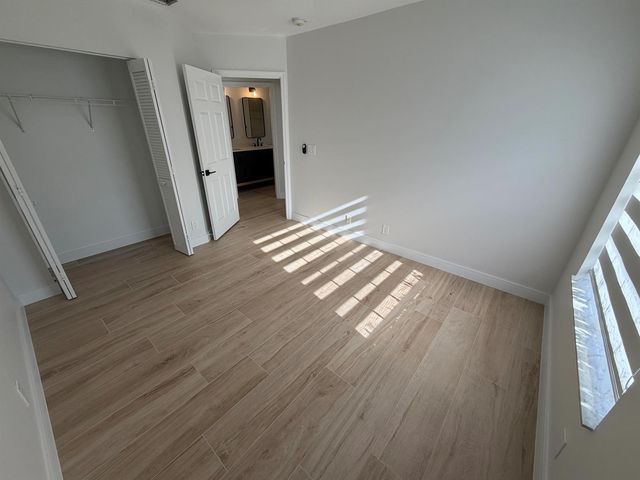 2325 NW 101st Way, Coral Springs, FL 33065