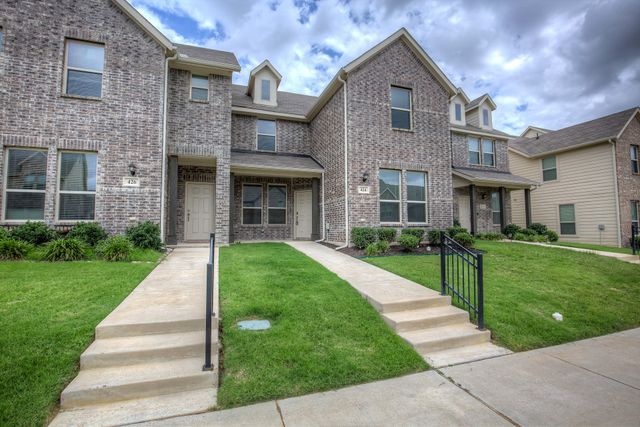 424 Milverton Drive, Fort Worth, TX 76036